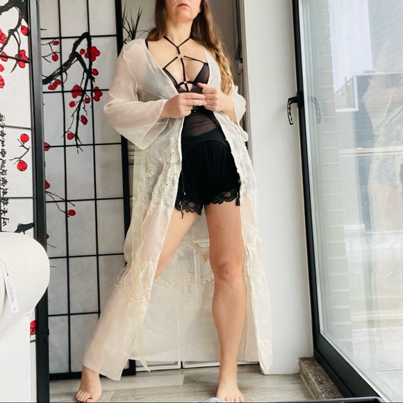 Jessica McClintock Other - McClintock Floral Organza Transparent Bell Sleeve Belted Embroidered Long Robe